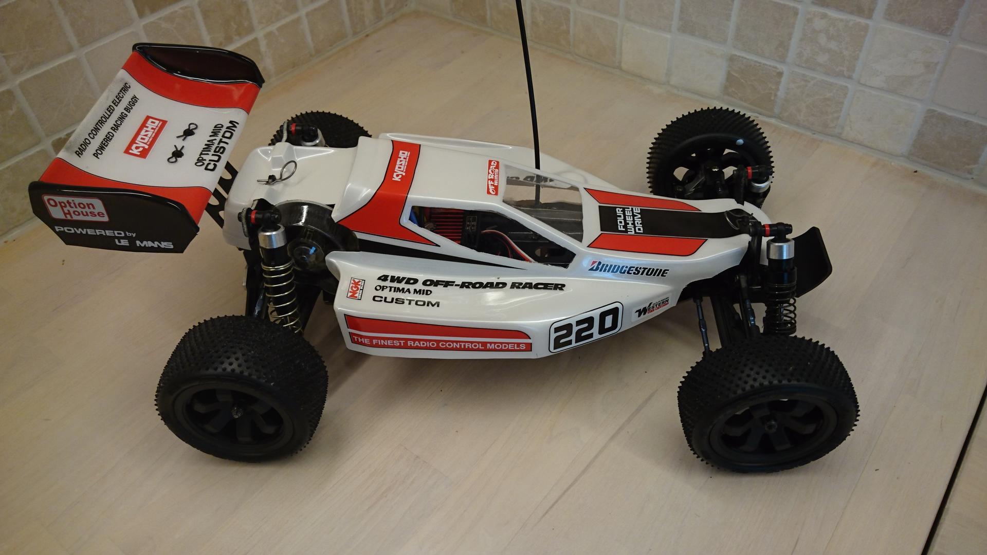 Click image for larger version

Name:	Kyosho optima mid custom.JPG
Views:	134
Size:	170.3 KB
ID:	966939